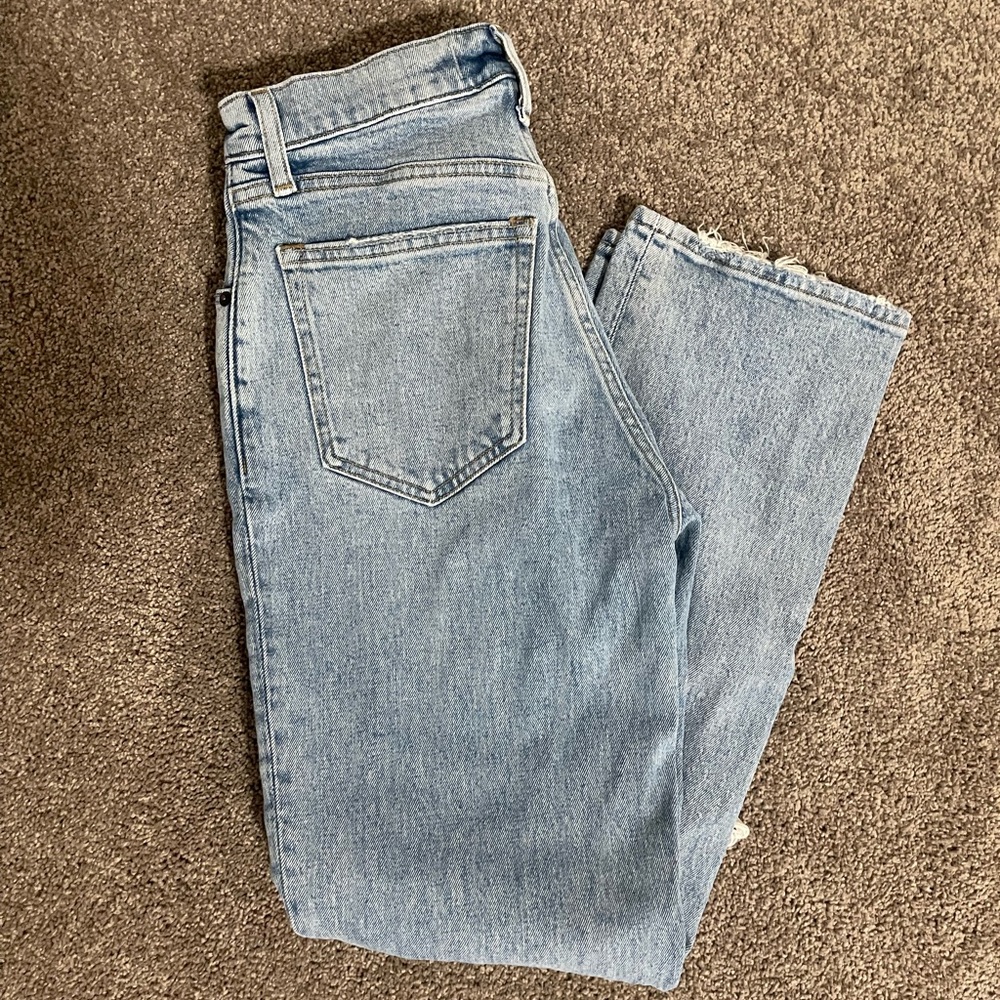 Ultra High Rise 90s Straight Jean
